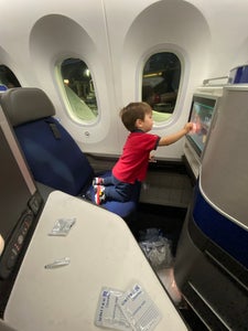 Cleaning his Polaris seat