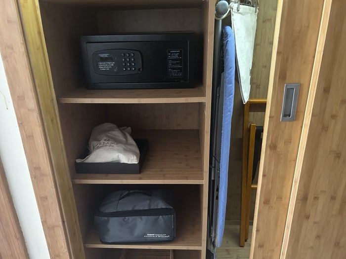Dreams Onyx closet Dreams Onyx closet