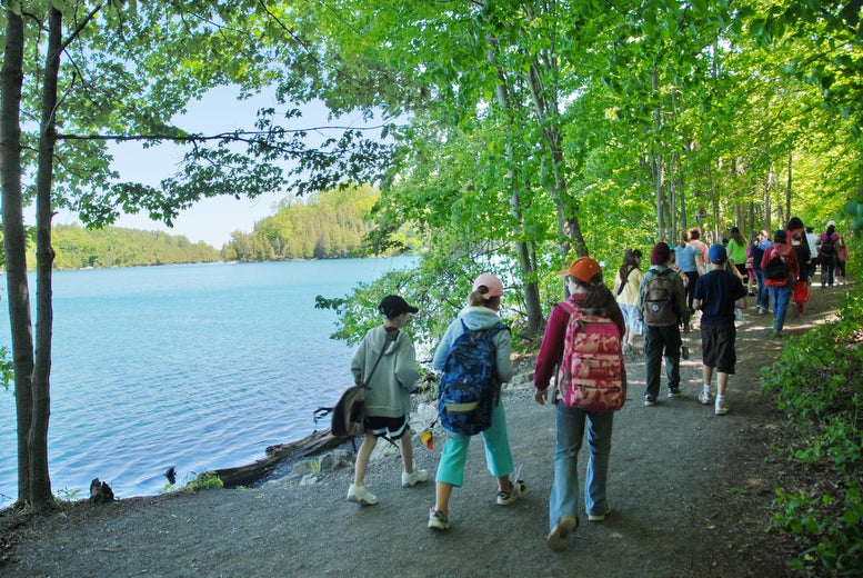 Green Lakes State Park hikers