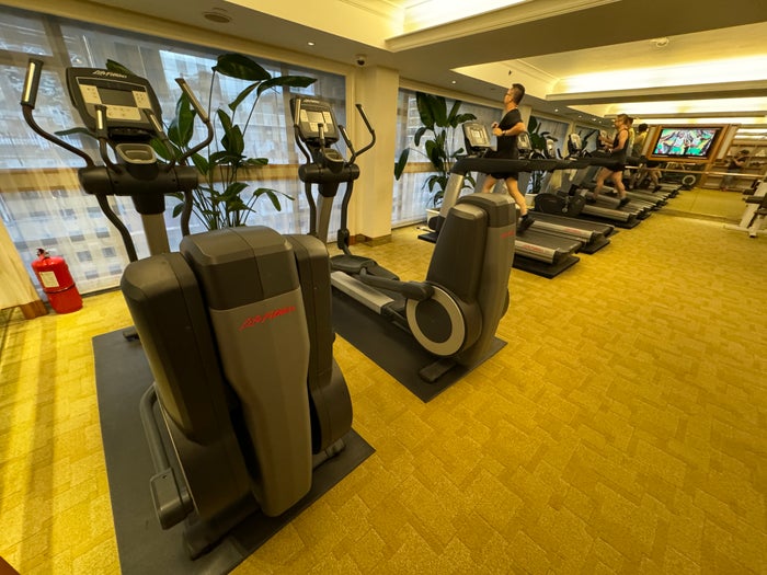 Holiday Inn Golden Mile Hong Kong gym cardio