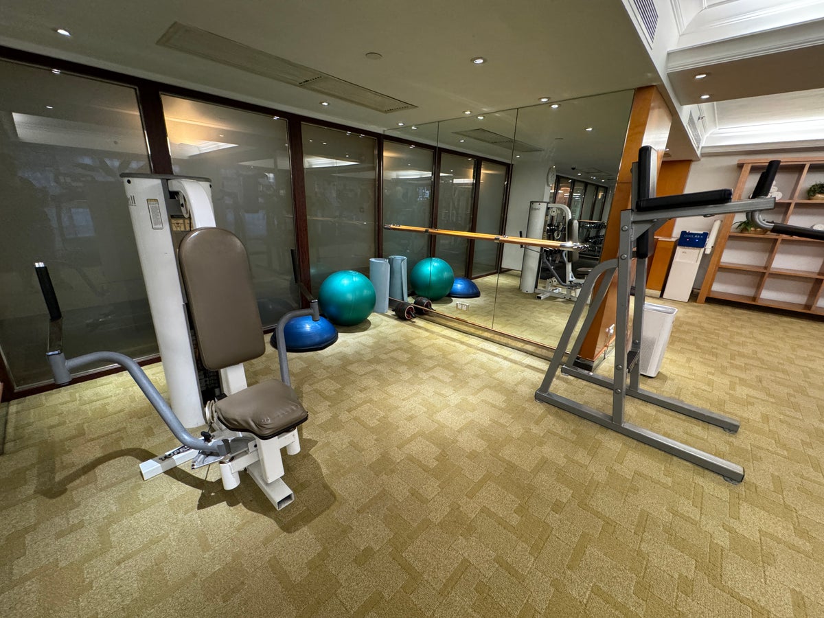 Holiday Inn Golden Mile Hong Kong weight machine