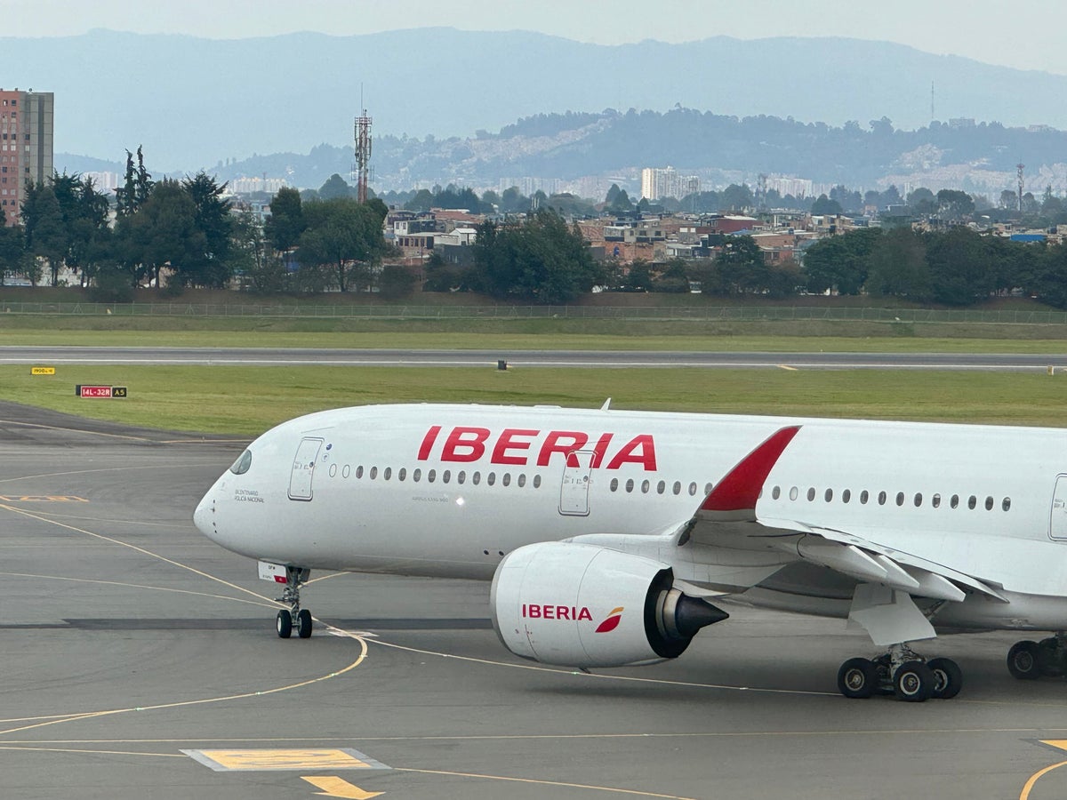 Iberia A350 at Bogota