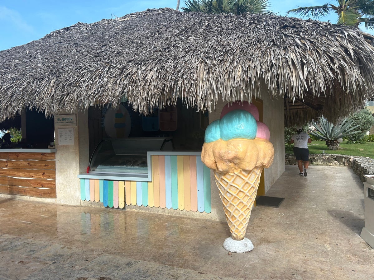 Iberostar Selection Bavaro Suites ice cream parlor