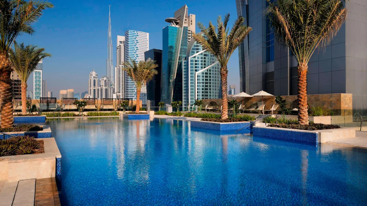 JW Marriott Marquis Hotel Dubai pool