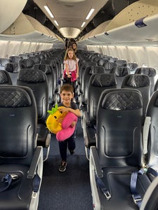 Kids flying Copa