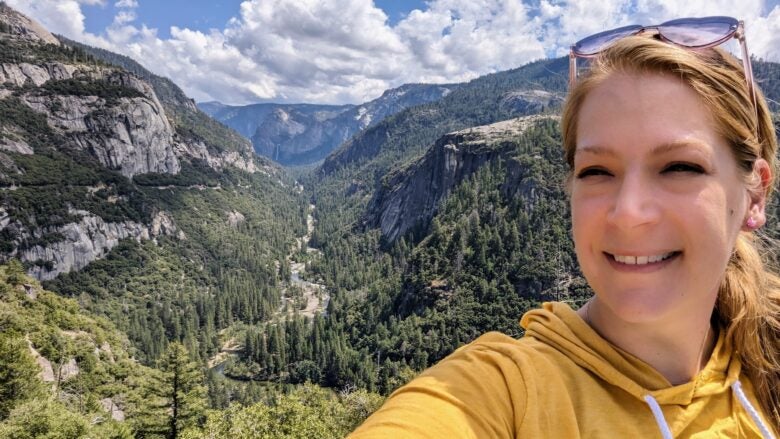 Mountain view at Yosemite National Park Jessica Merritt