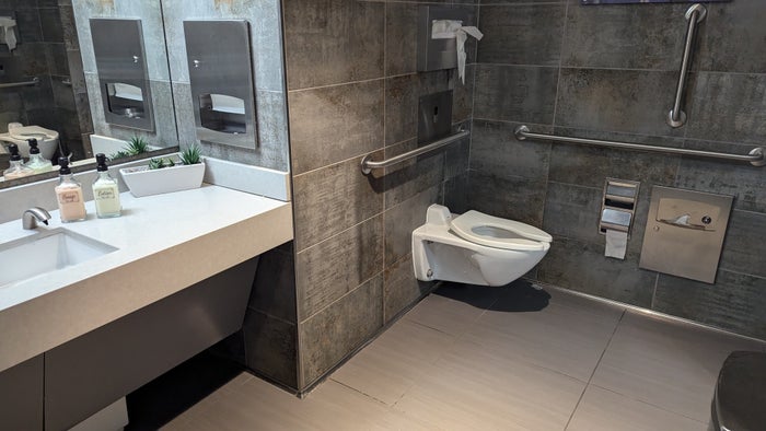 PIT The Club lounge amenities restroom PIT The Club lounge amenities restroom