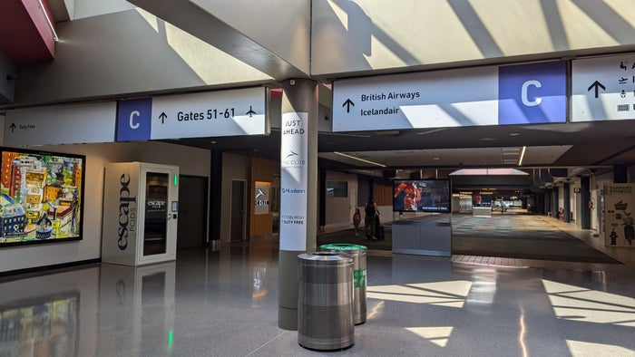 Pittsburgh International Airport (PIT) terminal center Pittsburgh International Airport (PIT) walkway to terminal C