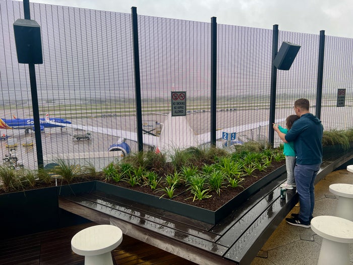 5 Ideas To Make the Most of Extra Airport Time Before Your Flight