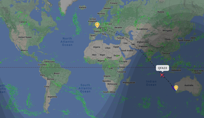 Qantas Perth to Paris flight tracker