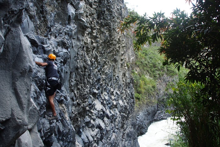 Rock Climbing outside of the adventure town of Banos, Ecuador – Amar Hussain Rock Climbing outside of the adventure town of Banos, Ecuador