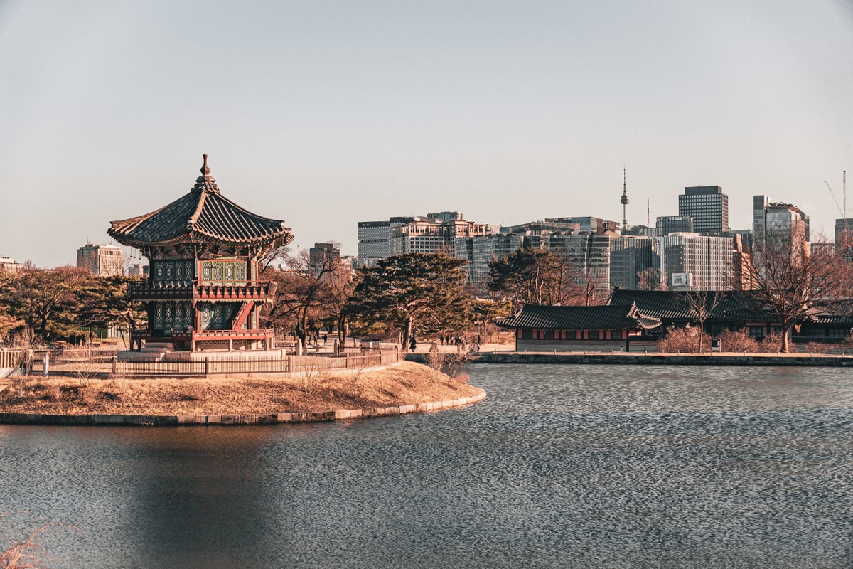 How I Spent 72 Hours in Seoul, South Korea [Things To Do, What To Eat]