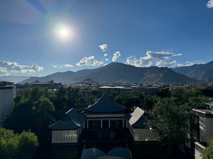 St Regis Lhasa Tubo Bar view