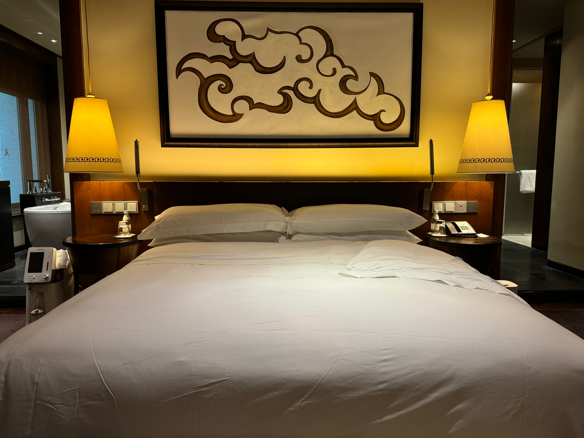 St Regis Lhasa bed