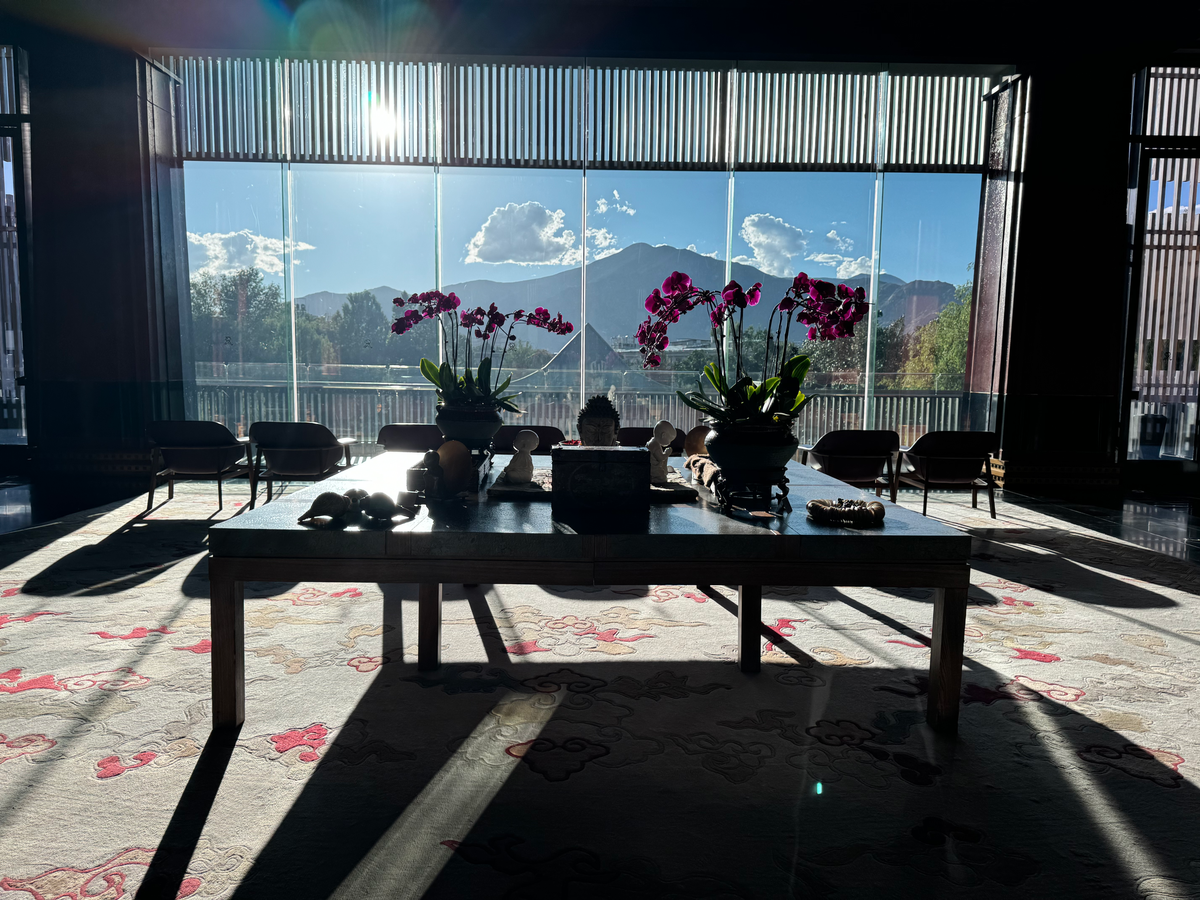 St Regis Lhasa central sitting room