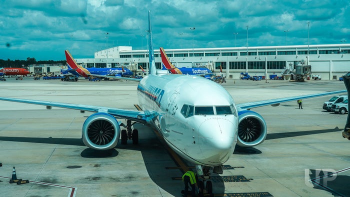 How To Status Match With United Airlines [In-Depth 2026 Guide]