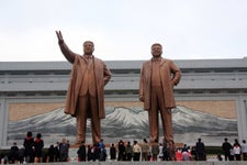 Pyongyang Kim statues