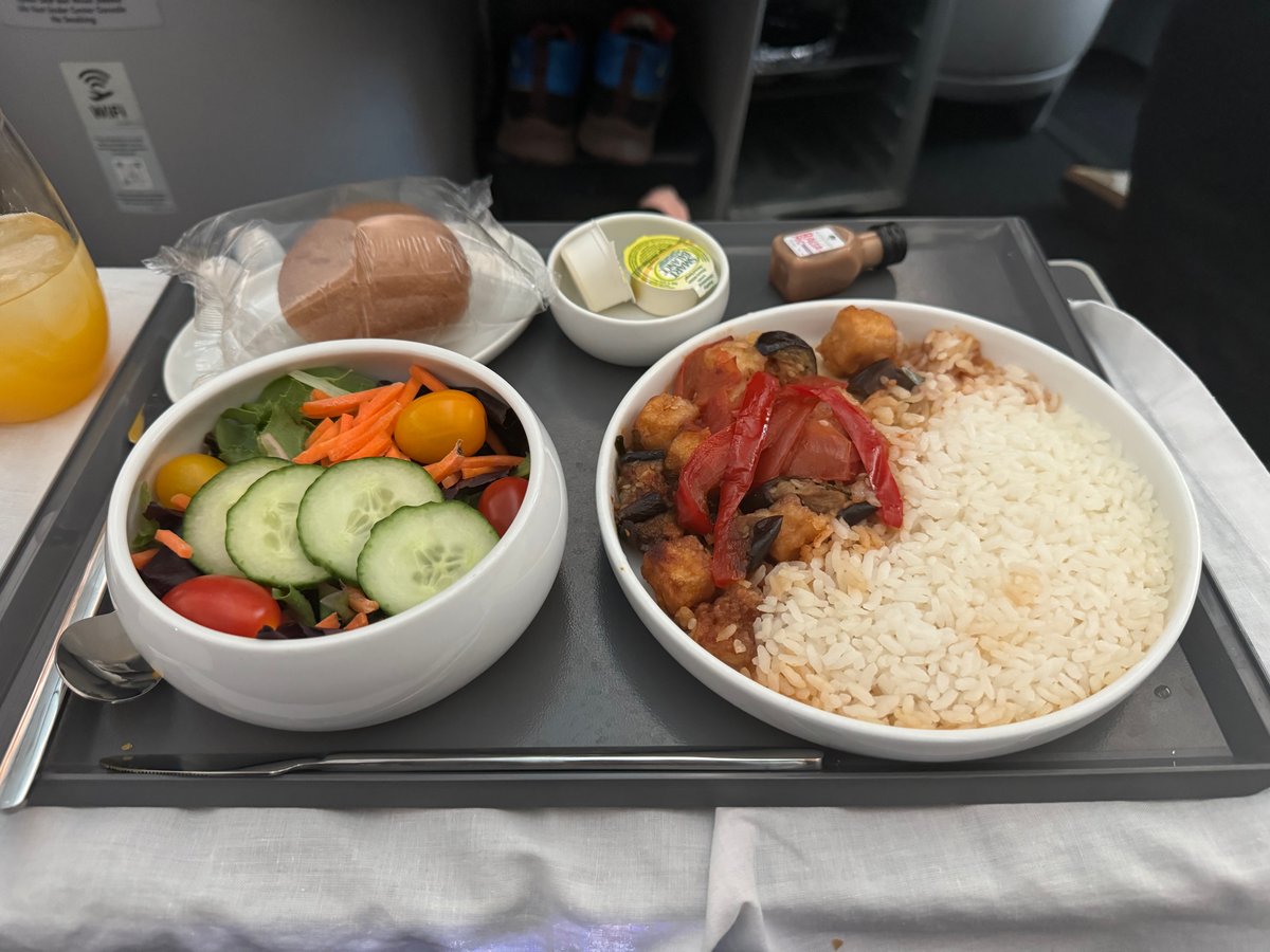 Aeromexico B787 8 LAX MEX business class meal