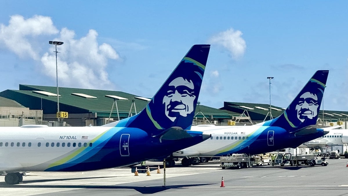 Alaska Airlines Adding Live Sports Streaming to Flights