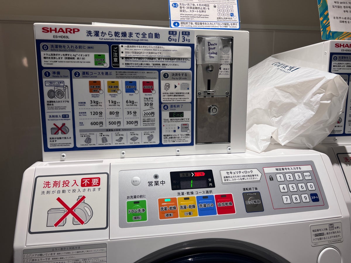 Caption by Hyatt Namba Osaka laundry machine instructions