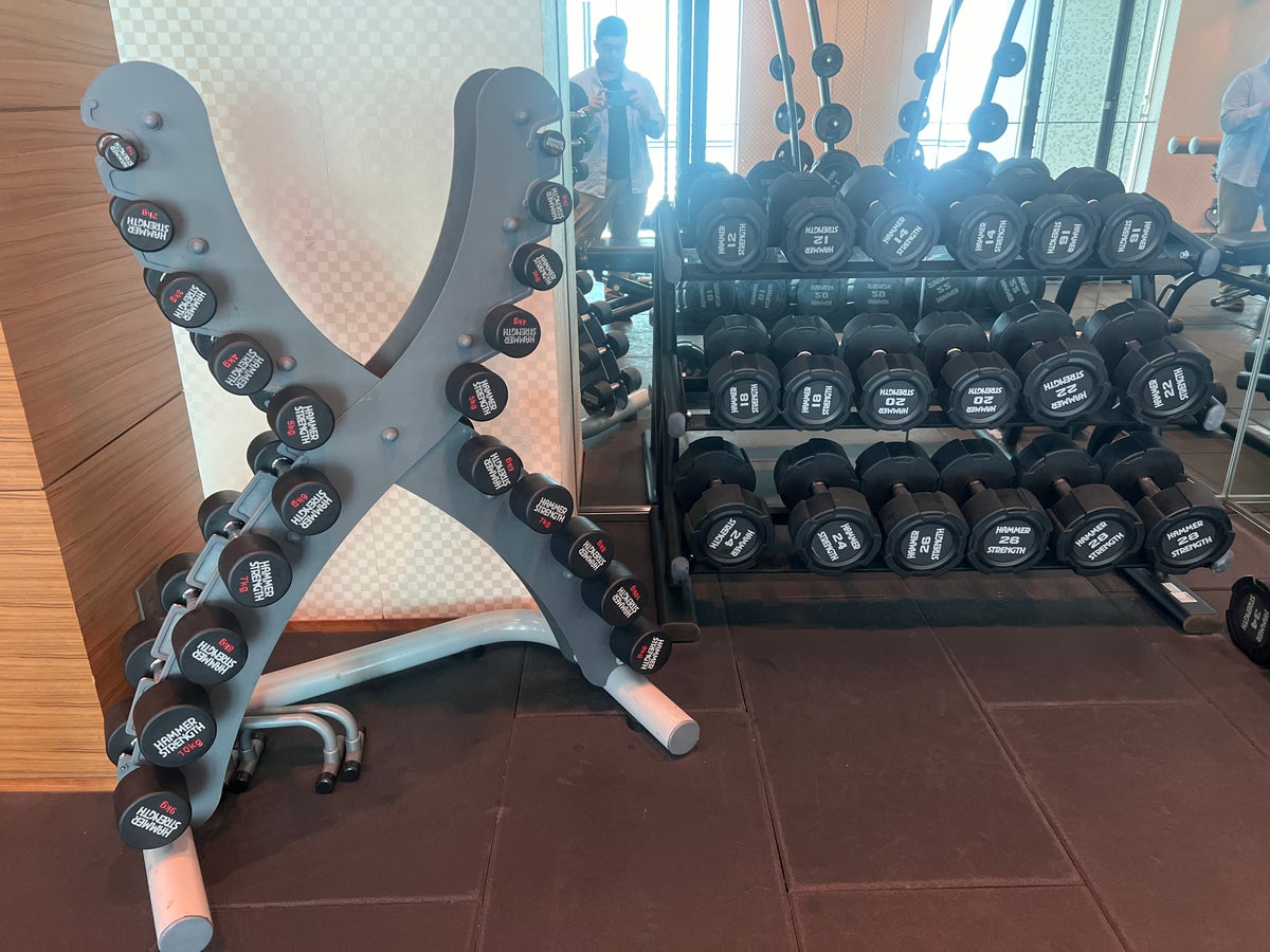 Conrad Tokyo fitness center free weights