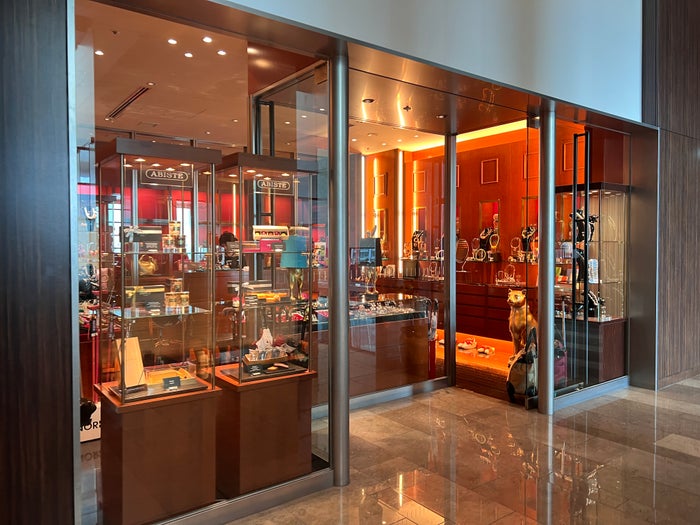 Conrad Tokyo lobby gift shop Conrad Tokyo lobby gift shop