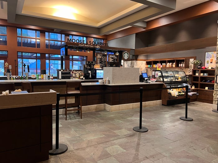 DoubleTree Fallsview Resort Spa by Hilton Niagara Falls MooseSquirrel bar DoubleTree Fallsview Resort Spa by Hilton Niagara Falls MooseSquirrel bar