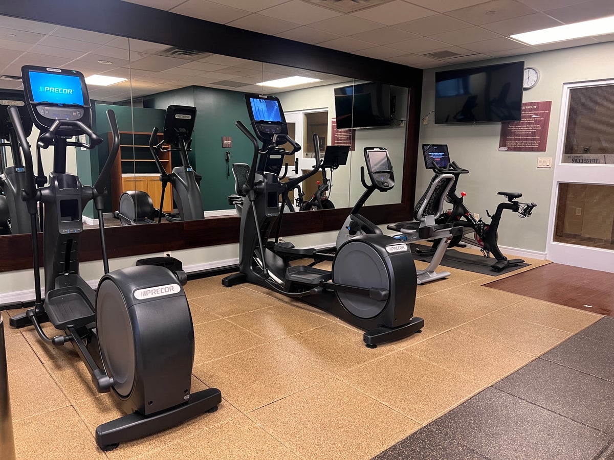 DoubleTree Fallsview Resort Spa by Hilton Niagara Falls cardio machines