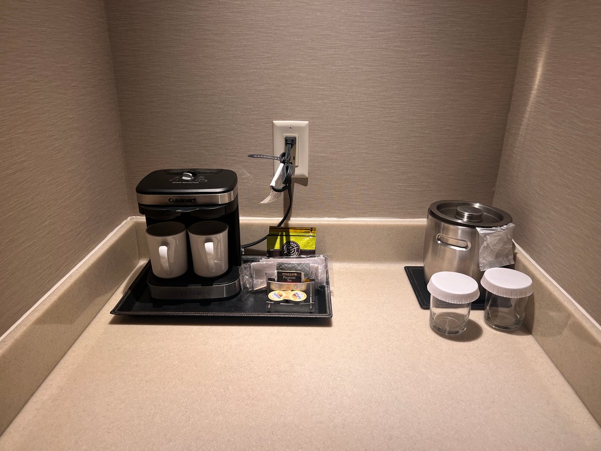 DoubleTree Fallsview Resort Spa by Hilton Niagara Falls room coffee and ice bucket