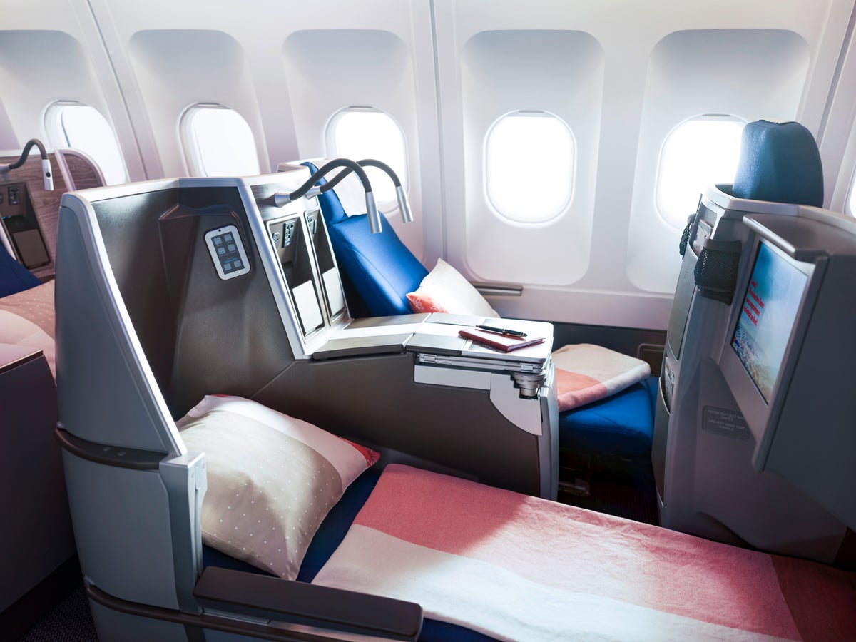 Edelweiss A340 Business Class Seat Bed