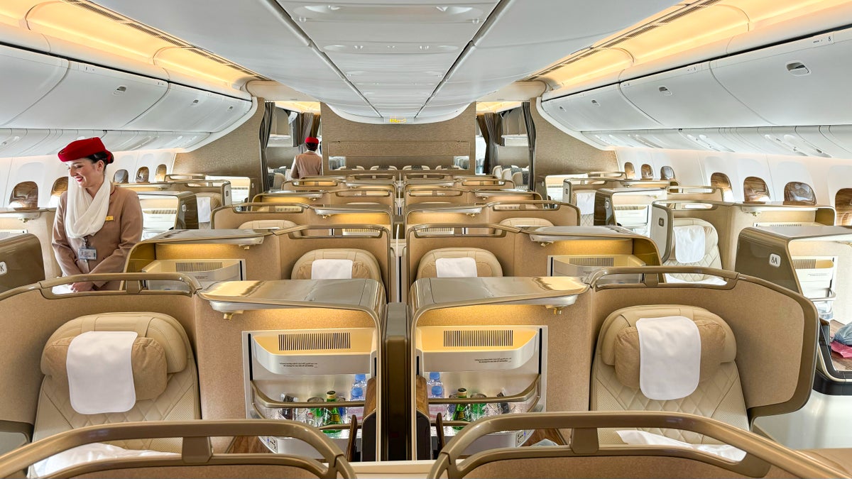 Emirates 777 refreshed business class