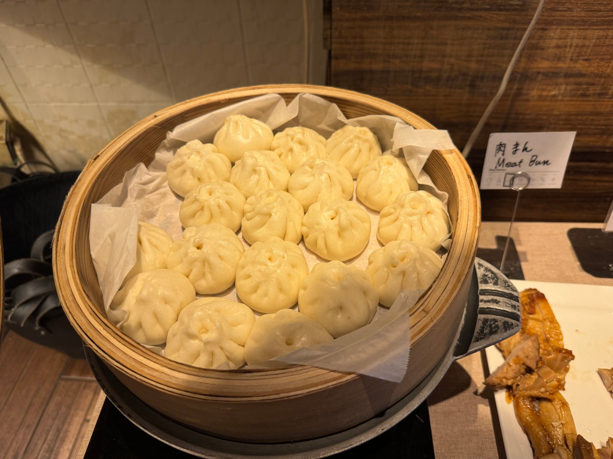 Holiday Inn Osaka Namba Barkt breakfast bun