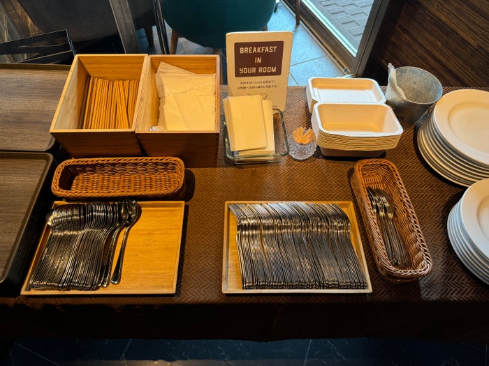 Holiday Inn Osaka Namba Barkt breakfast plates and takeaway containers Holiday Inn Osaka Namba Barkt breakfast plates and takeaway containers