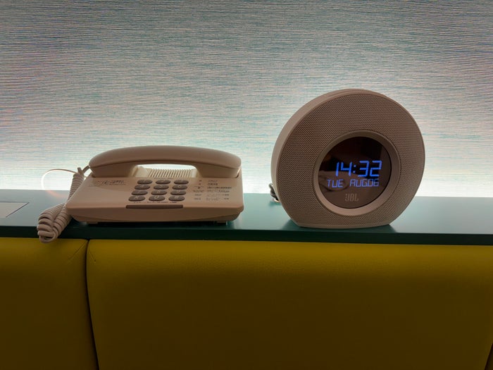Holiday Inn Osaka Namba room clock phone Holiday Inn Osaka Namba room clock phone