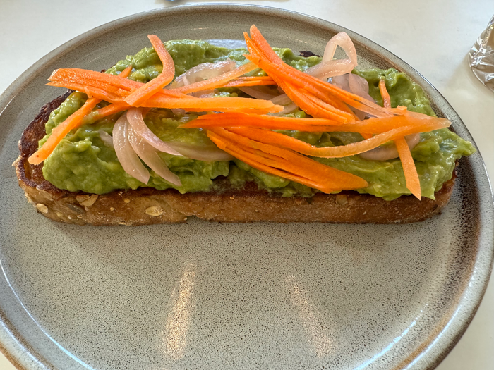 Kissel Uptown Oakland Ottos restaurant avocado toast