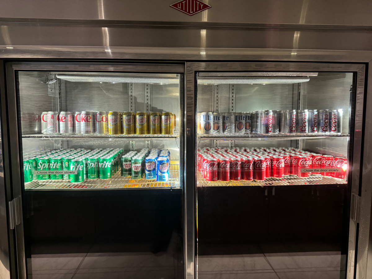 Korean Air lounge LAX TBIT canned drinks