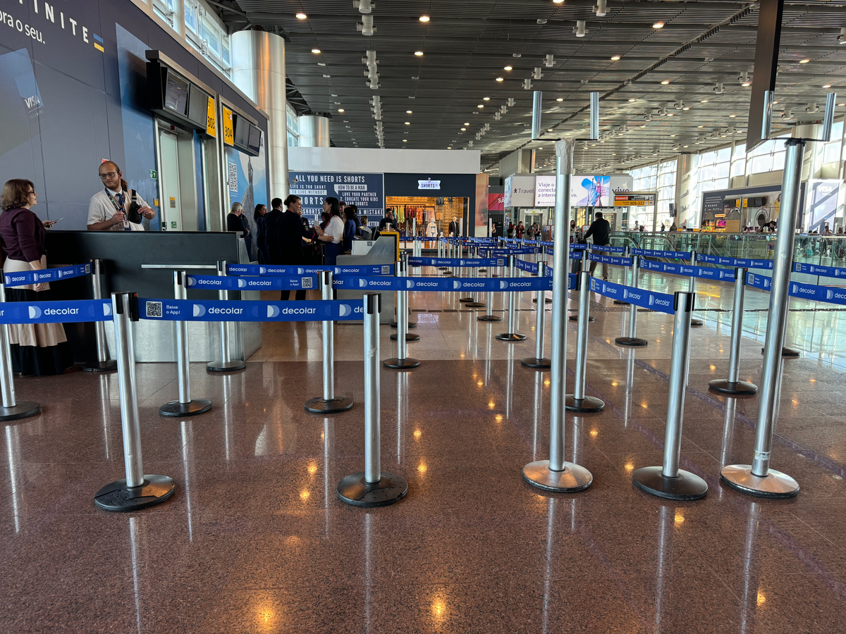 LATAM business class B787 9 GRU SCL gate area