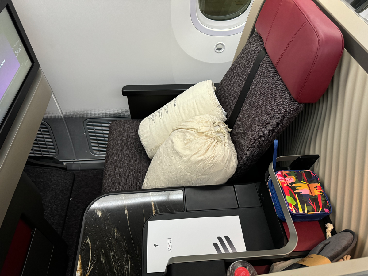 LATAM business class B787 9 seat