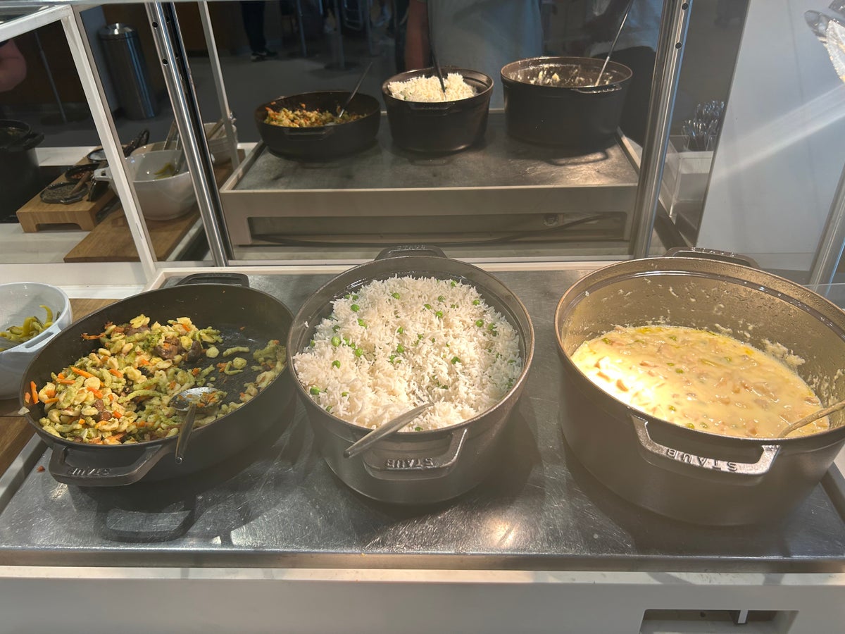 Lufthansa Food Options Lounge