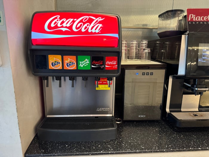 Matina Lounge ICN soda fountain Matina Lounge ICN soda fountain
