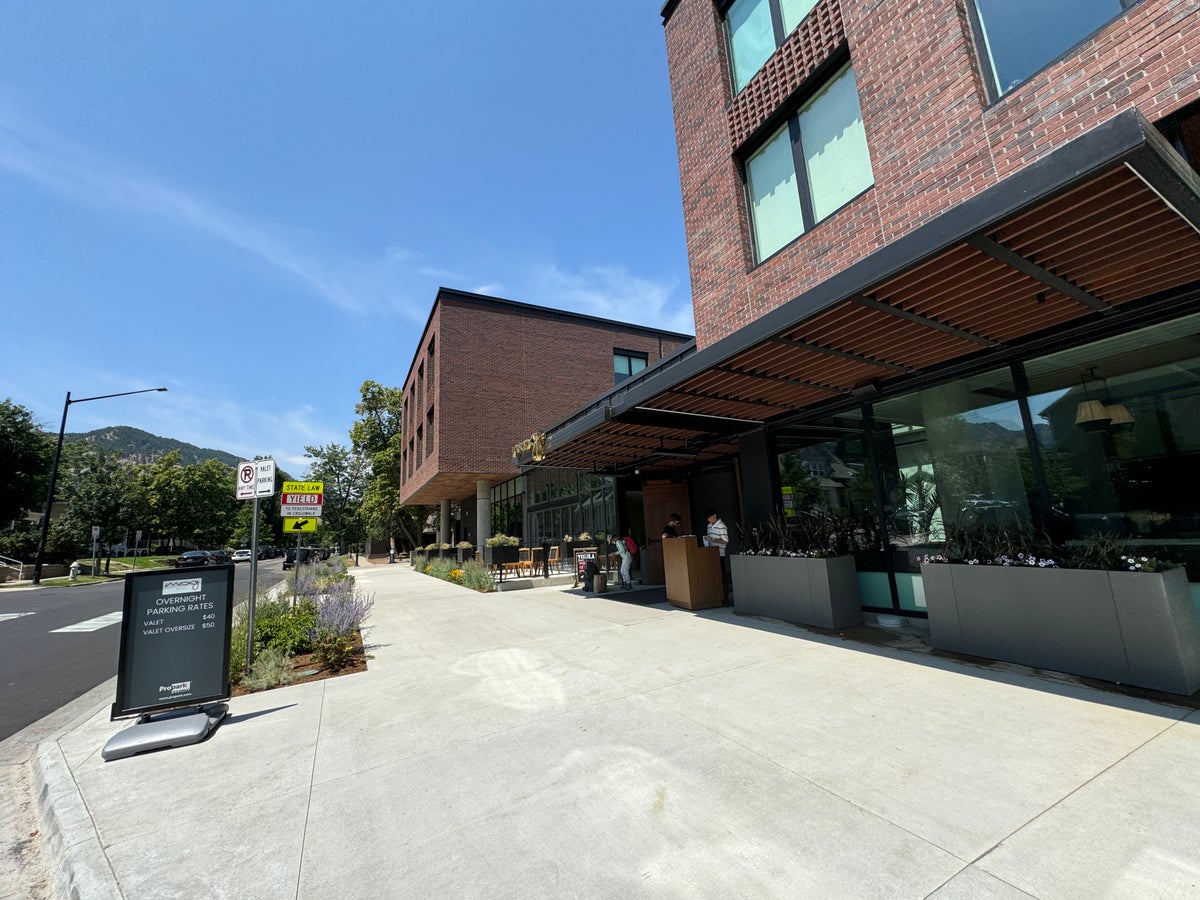 Moxy Boulder Front Entrance