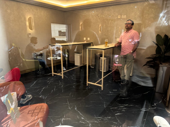 Pearl Lounge AUH smoking room Pearl Lounge AUH smoking room