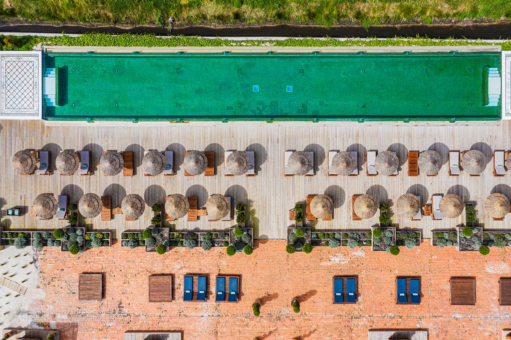 Pool and lounge chairs