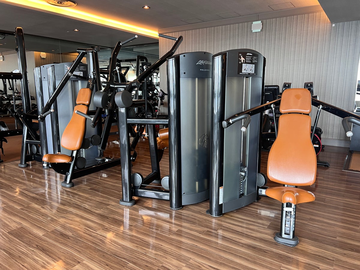 Ritz Carlton Tokyo fitness center machines