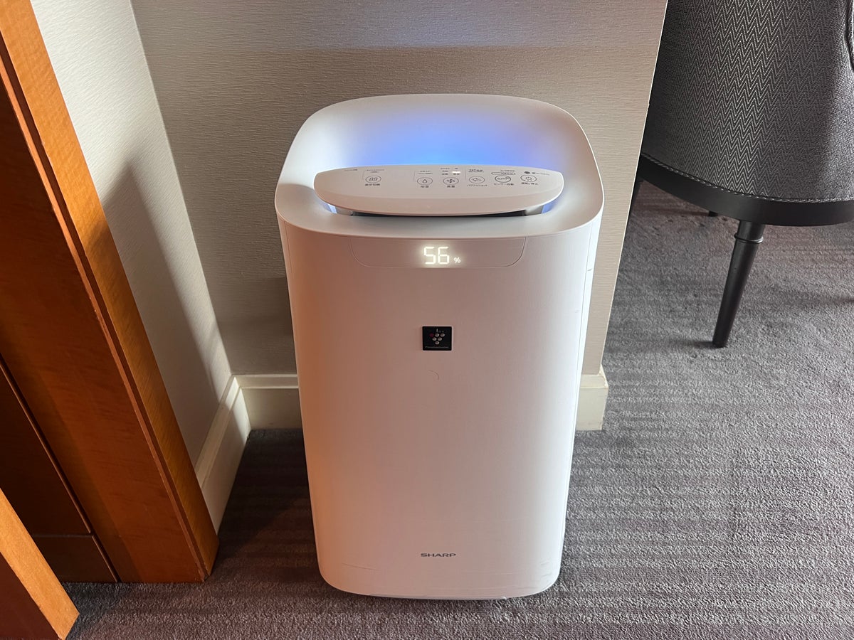 Ritz Carlton Tokyo room dehumidifier