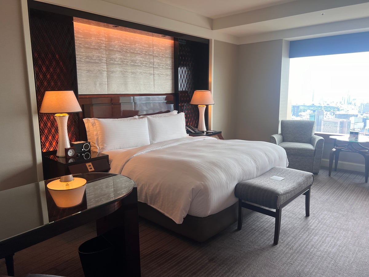 Ritz Carlton Tokyo room overview 1