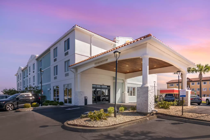 New Amex Offer: Up to $10 Back at Cambria and Ascend Hotels [Targeted]