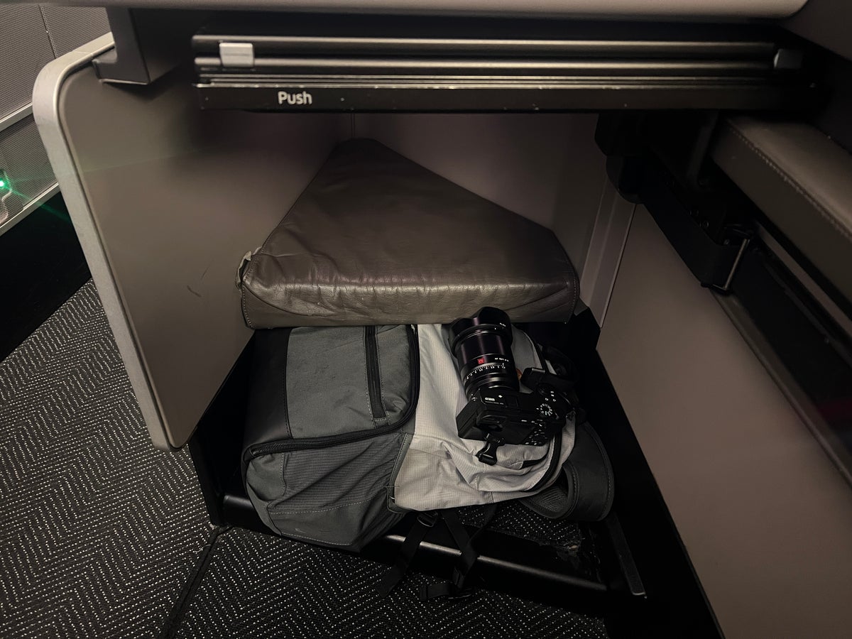 United Polaris 767 300 footwell storage