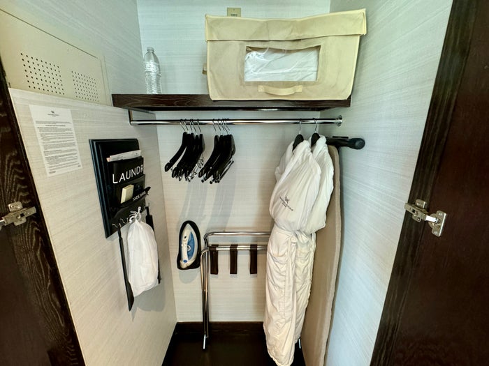 Waldorf Astoria Las Vegas Closet Waldorf Astoria Las Vegas Closet