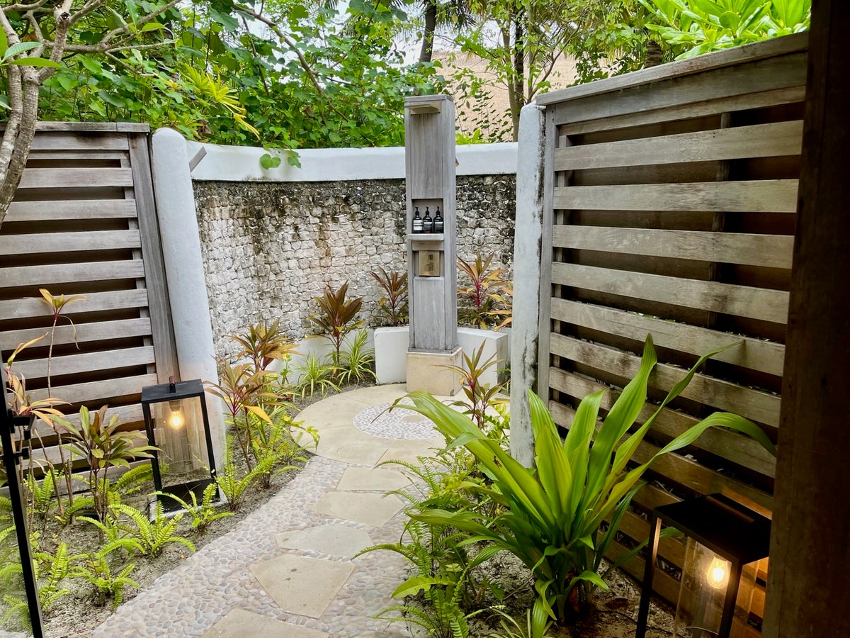 Waldorf Astoria Maldives outdoor shower